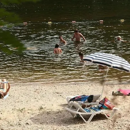 3 Etoiles - Piscine - Ccbgcfa *
